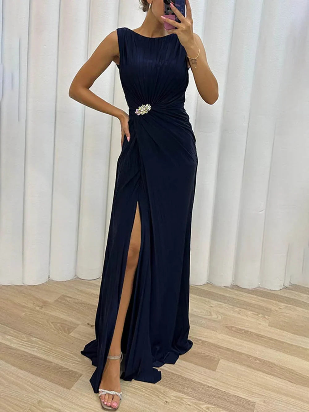Kendra - Tijdloze, figuurflatterende maxi-jurk met split