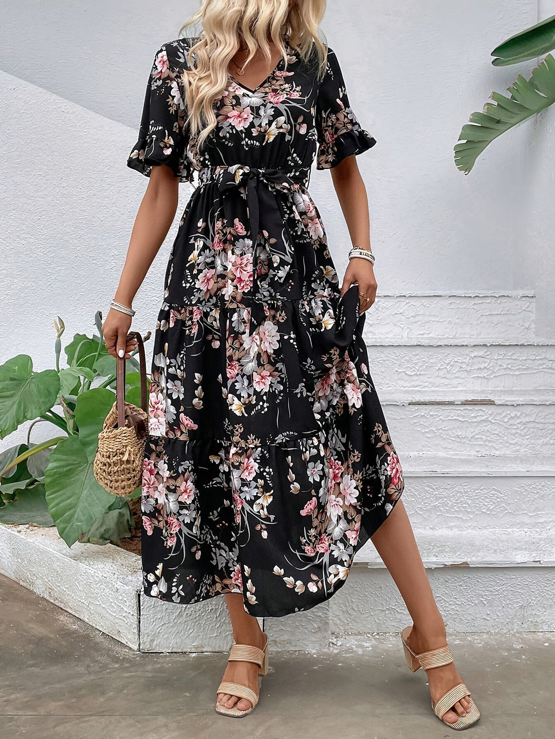Rainn - Jurk met bloemenprint en volantmouwen