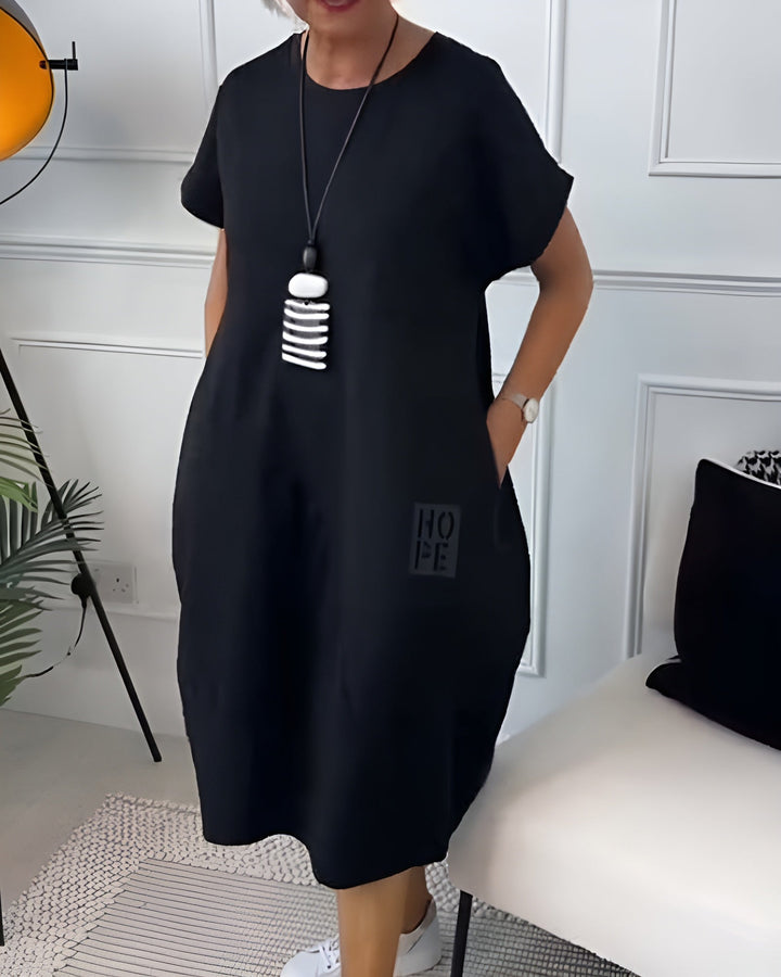 Cleo - Stijlvolle jurk met korte mouwen