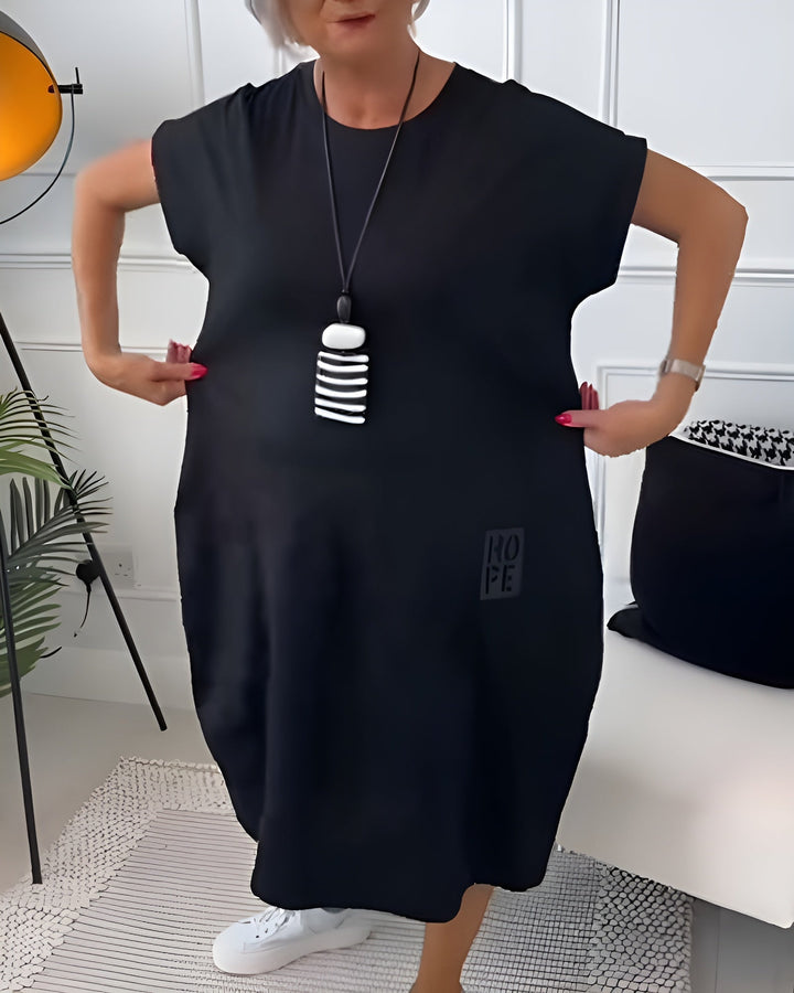 Cleo - Stijlvolle jurk met korte mouwen