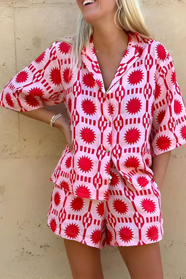Cecilia - Strandstijl bedrukt shirt en korte set