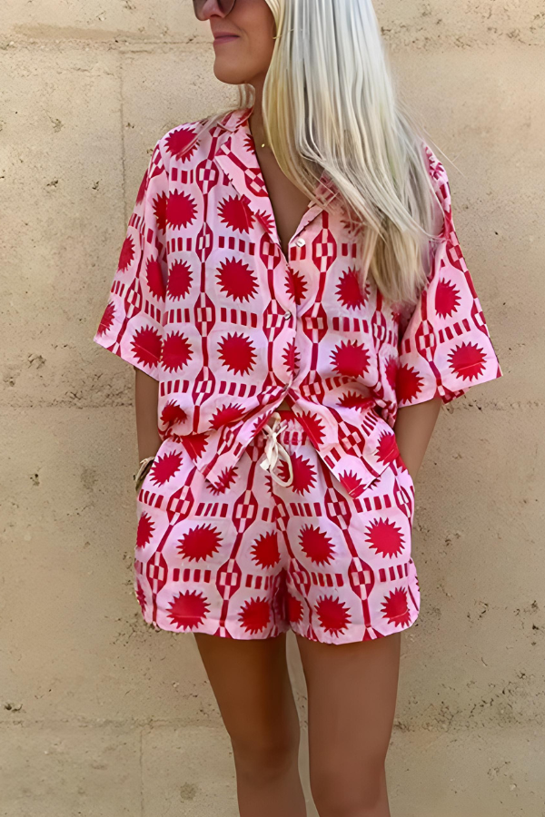 Cecilia - Strandstijl bedrukt shirt en korte set