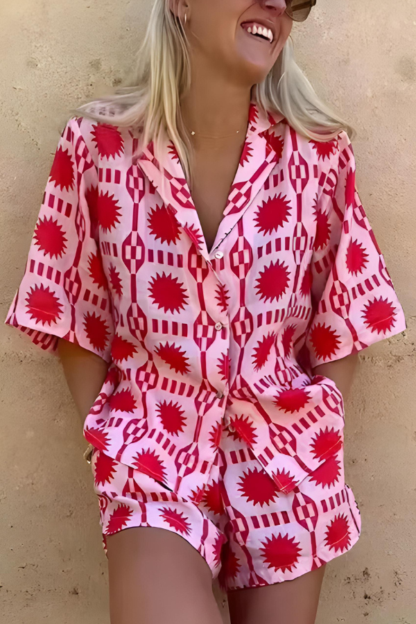 Cecilia - Strandstijl bedrukt shirt en korte set