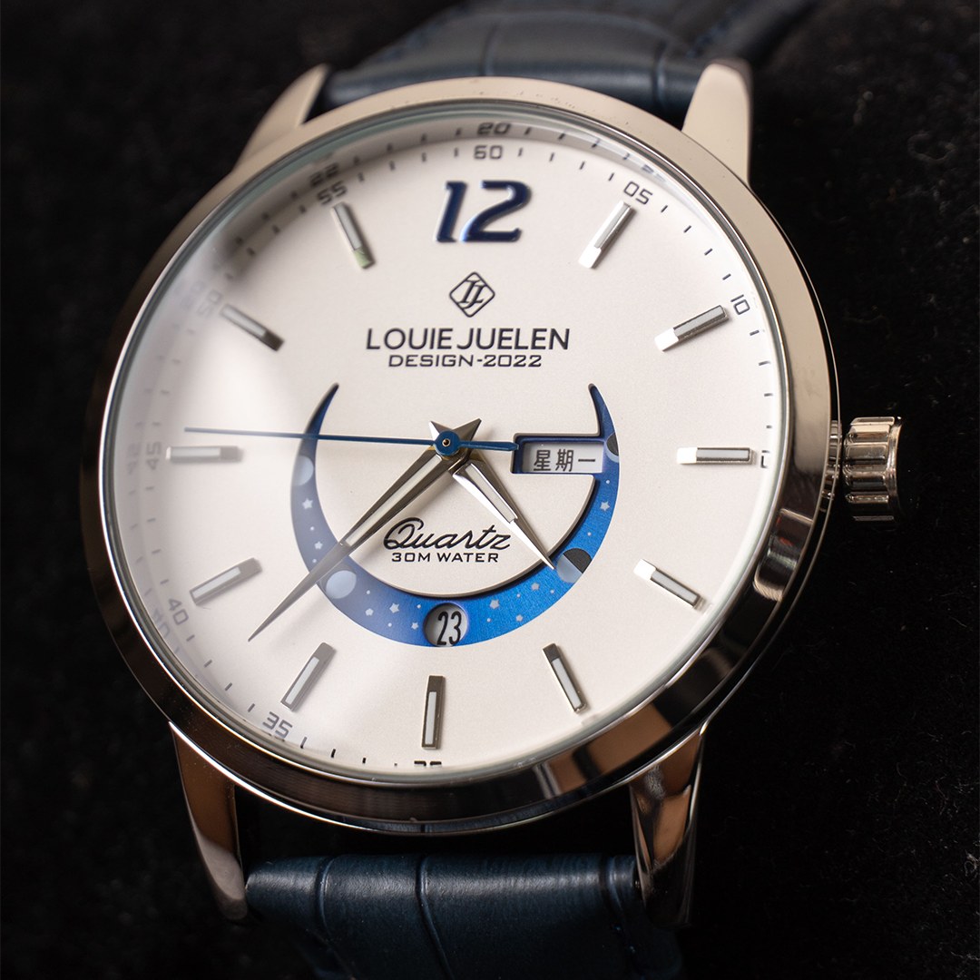 Elegant maanfasehorloge