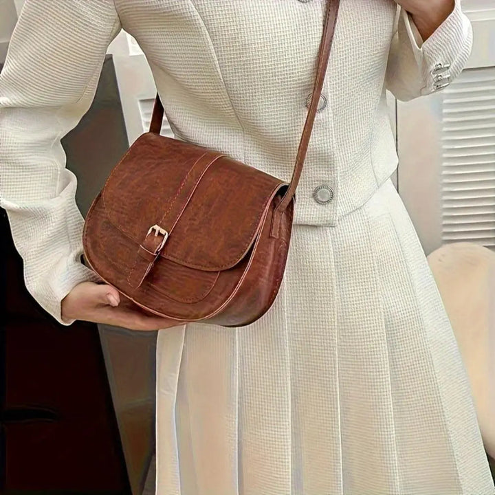 Evelyn Classic Saddle Crossbody Tas