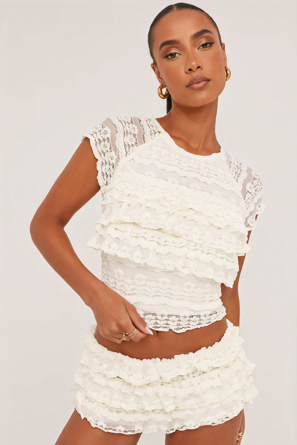 Brooklynne - Set van top met chique mouwen en korte broek met ruches