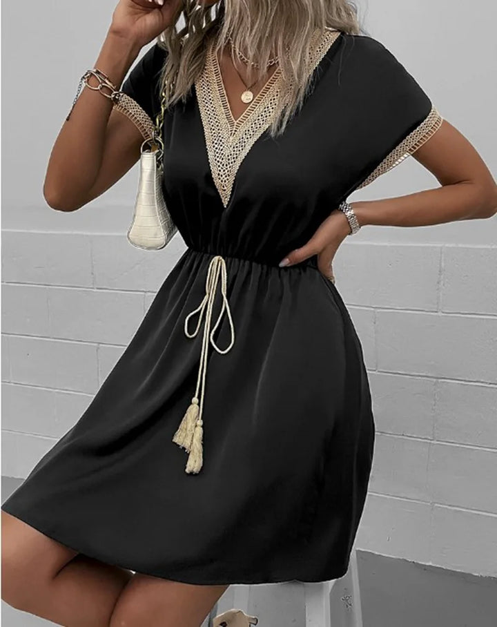 Josephine - Chique V-hals Boho-jurk met flatterende tailleband