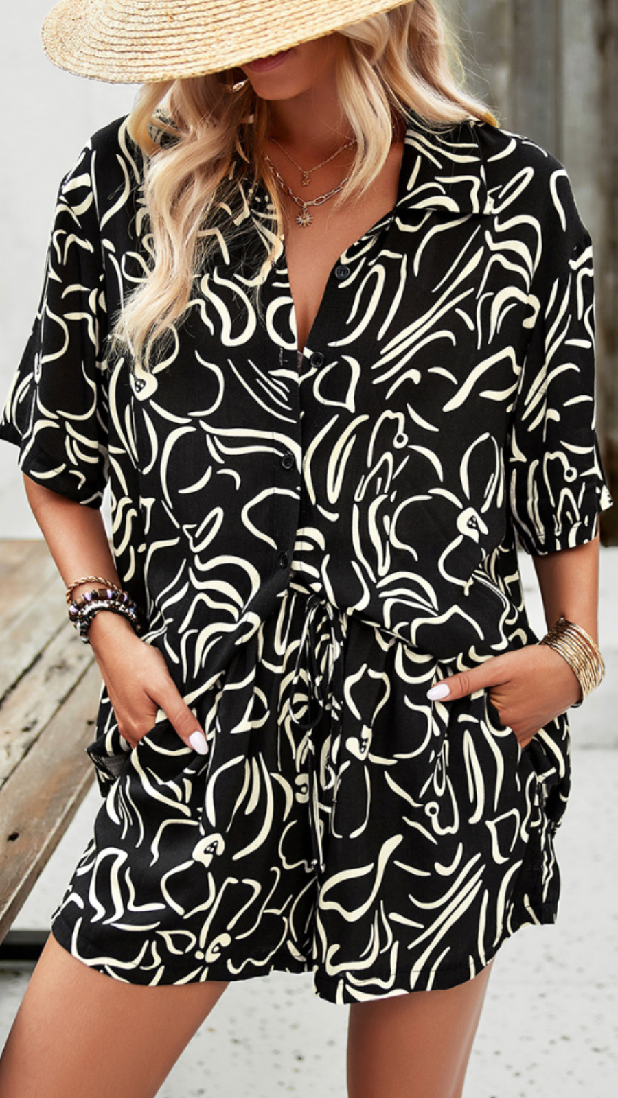 Carmen - Zomers bloemenprint shirt en shorts set