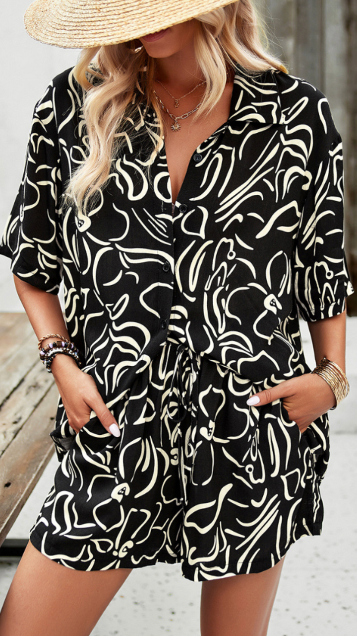Carmen - Zomers bloemenprint shirt en shorts set