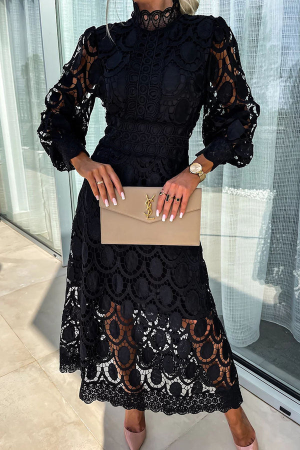 Edith - Elegante jurk met pofmouwen en kantdetail