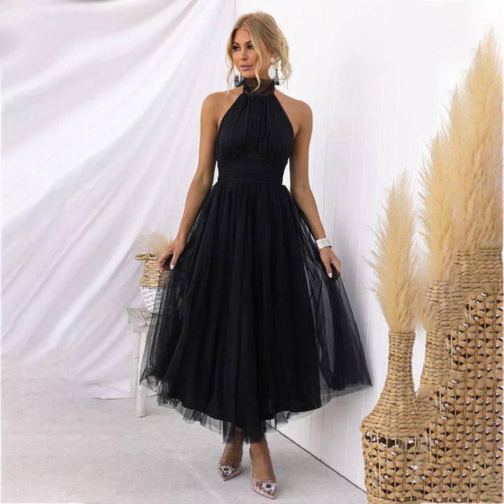Pearlina - Strakke mesh jurk met hoge hals 
