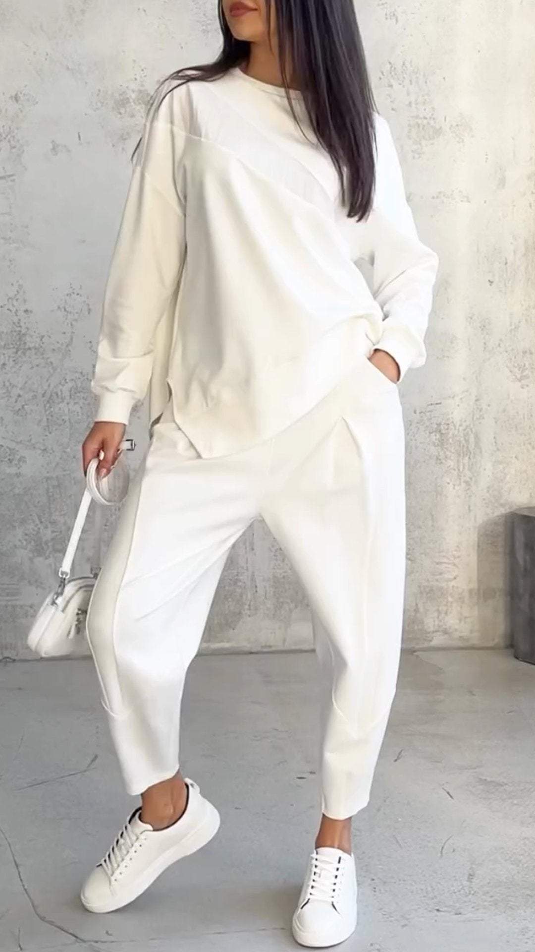 Brielle - Two-Piece Set with Round Neckline and Long Sleeves
